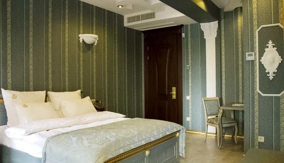 هتل بوتیک نیپول تفلیس